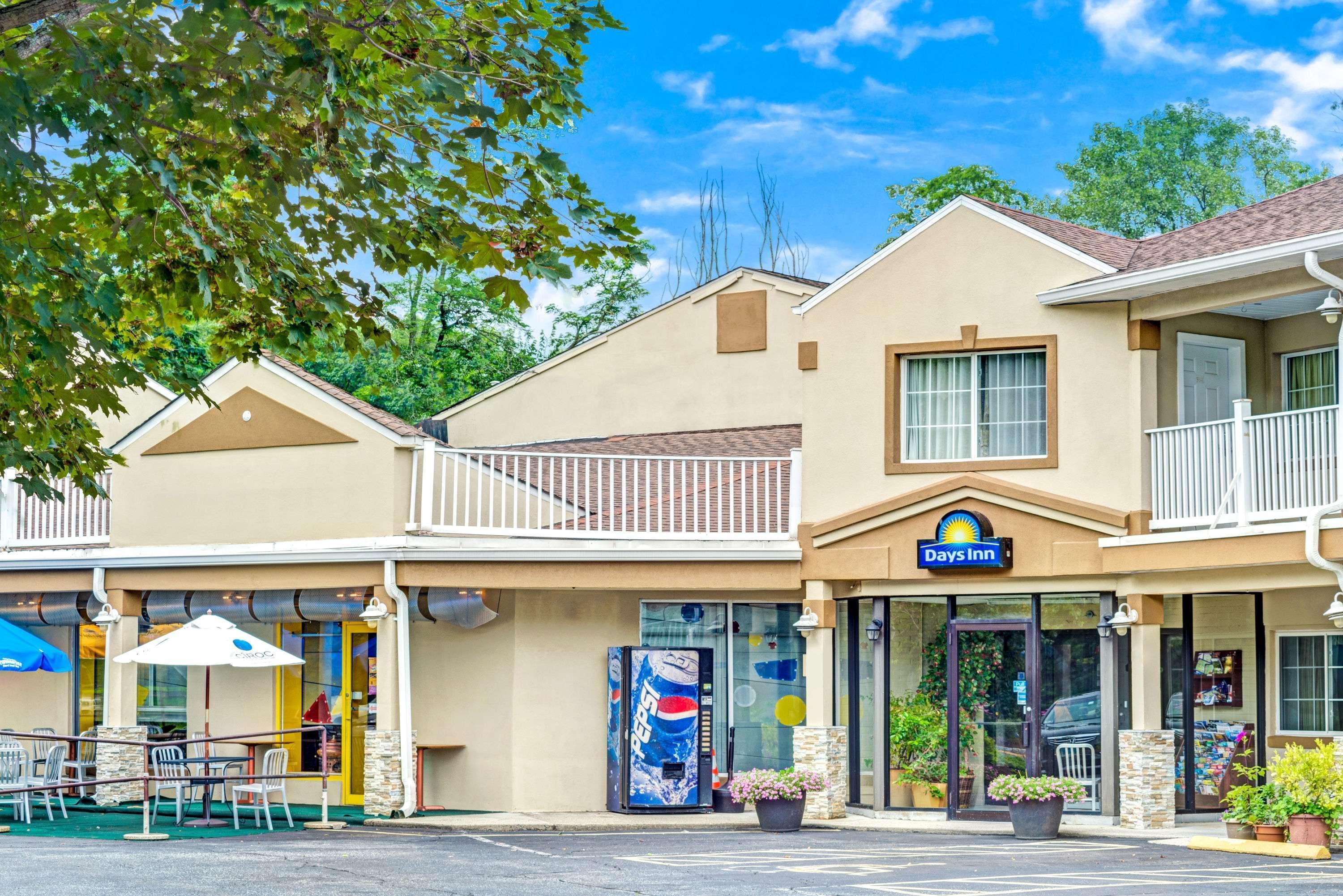 Days Inn By Wyndham Ridgefield Ngoại thất bức ảnh