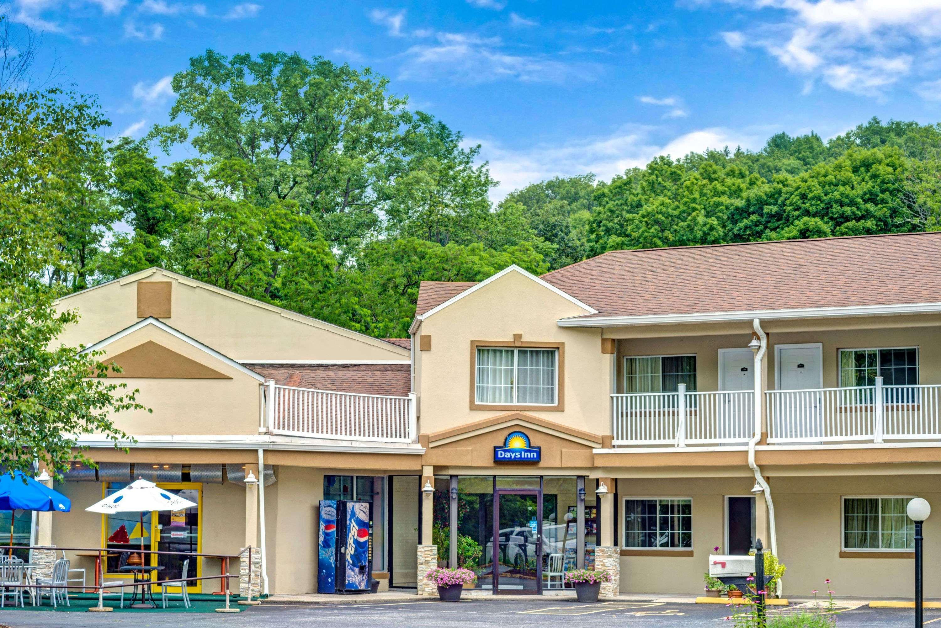 Days Inn By Wyndham Ridgefield Ngoại thất bức ảnh